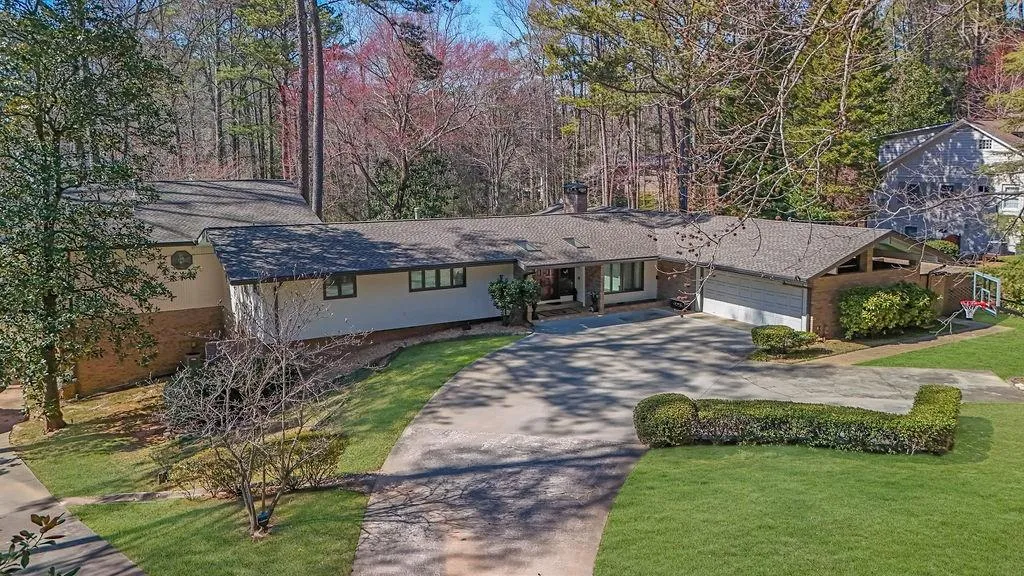 505 River Valley Road, Sandy Springs, Georgia 30328, 4 Bedrooms Bedrooms, ,4 BathroomsBathrooms,Residential,For Sale,505 River Valley Road,7514584