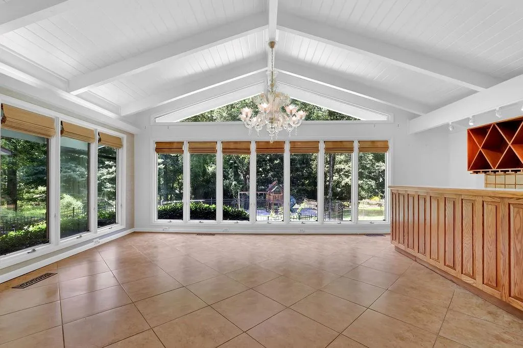 505 River Valley Road, Sandy Springs, Georgia 30328, 4 Bedrooms Bedrooms, ,4 BathroomsBathrooms,Residential,For Sale,505 River Valley Road,7514584