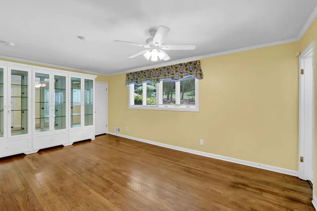 505 River Valley Road, Sandy Springs, Georgia 30328, 4 Bedrooms Bedrooms, ,4 BathroomsBathrooms,Residential,For Sale,505 River Valley Road,7514584