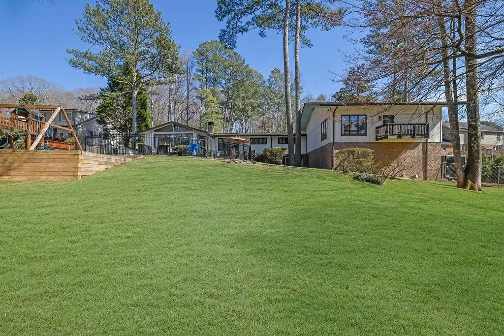 505 River Valley Road, Sandy Springs, Georgia 30328, 4 Bedrooms Bedrooms, ,4 BathroomsBathrooms,Residential,For Sale,505 River Valley Road,7514584