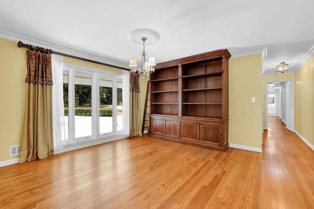 505 River Valley Road, Sandy Springs, Georgia 30328, 4 Bedrooms Bedrooms, ,4 BathroomsBathrooms,Residential,For Sale,505 River Valley Road,7514584