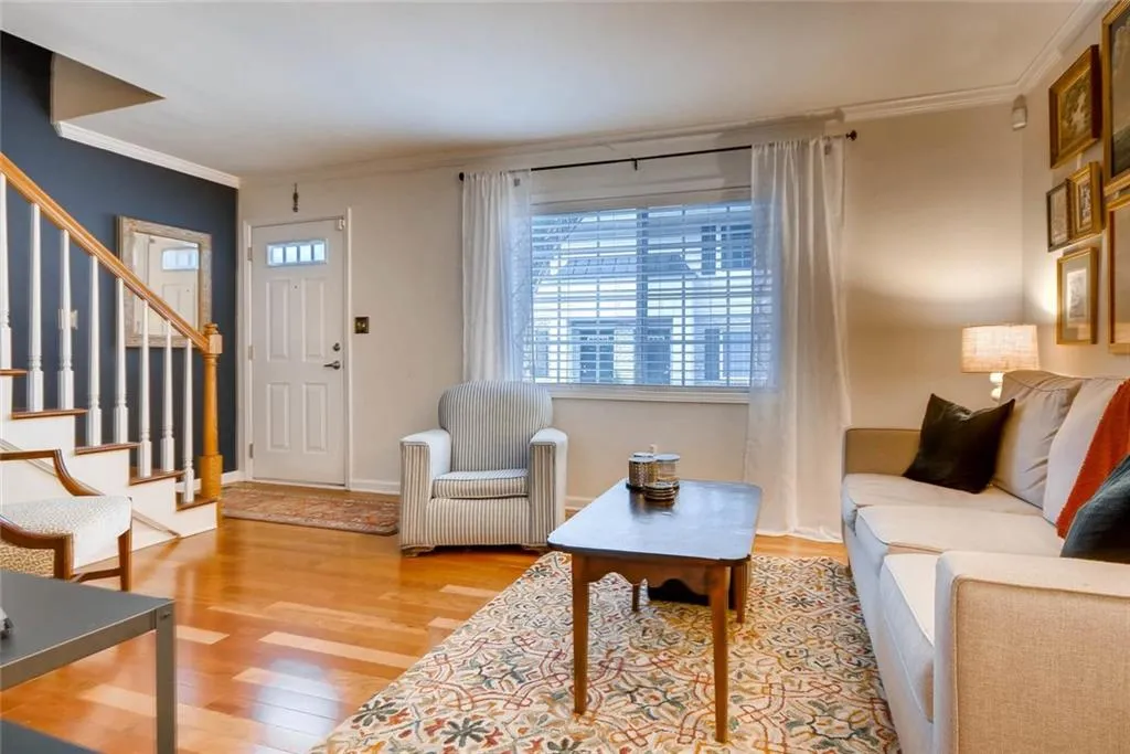 6940 Roswell Road Unit 11 C, Atlanta, Georgia 30328, 2 Bedrooms Bedrooms, ,1 BathroomBathrooms,Residential,Sold,6940 Roswell Road Unit 11 C,6012281