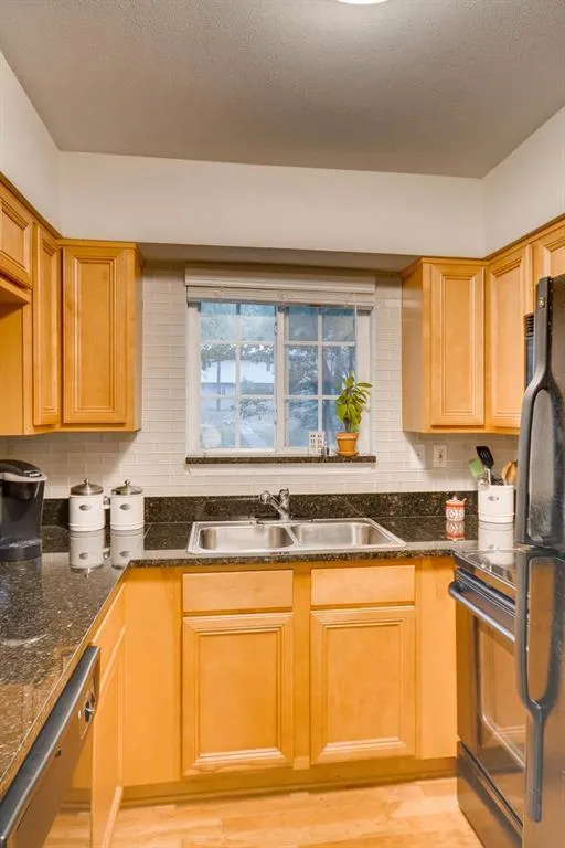 6940 Roswell Road Unit 11 C, Atlanta, Georgia 30328, 2 Bedrooms Bedrooms, ,1 BathroomBathrooms,Residential,Sold,6940 Roswell Road Unit 11 C,6012281