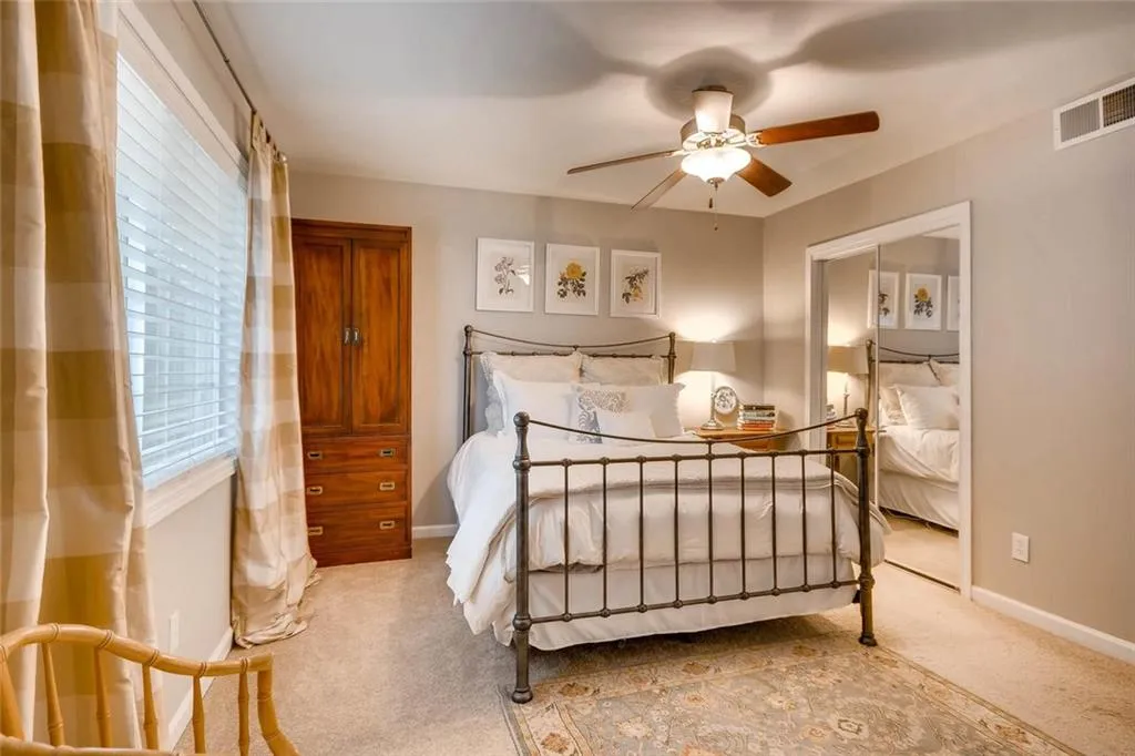 6940 Roswell Road Unit 11 C, Atlanta, Georgia 30328, 2 Bedrooms Bedrooms, ,1 BathroomBathrooms,Residential,Sold,6940 Roswell Road Unit 11 C,6012281