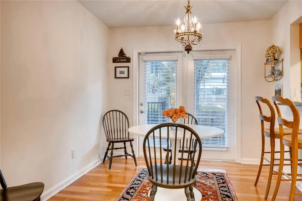 6940 Roswell Road Unit 11 C, Atlanta, Georgia 30328, 2 Bedrooms Bedrooms, ,1 BathroomBathrooms,Residential,Sold,6940 Roswell Road Unit 11 C,6012281
