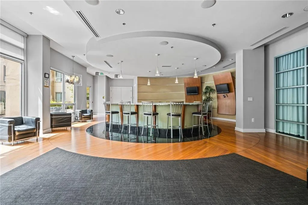 711 Cosmopolitan Drive Ne Unit 213, Atlanta, Georgia 30324, 2 Bedrooms Bedrooms, ,2 BathroomsBathrooms,Residential,For Sale,711 Cosmopolitan Drive Ne Unit 213,7556164