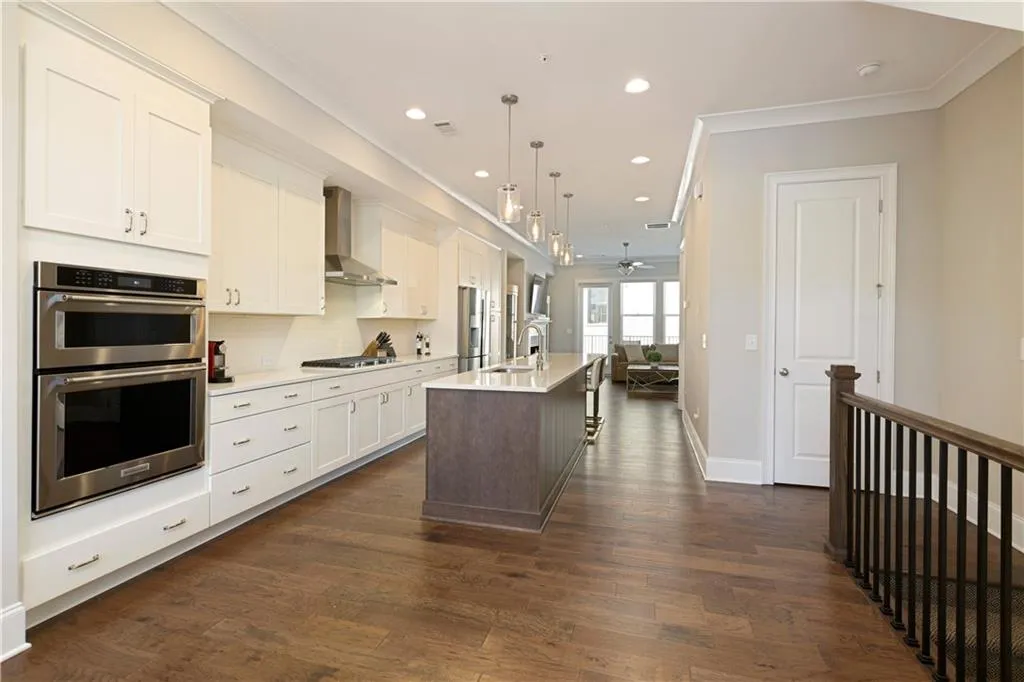 6663 Sterling Drive Unit 660, Sandy Springs, Georgia 30328, 3 Bedrooms Bedrooms, ,3 BathroomsBathrooms,Residential,Sold,6663 Sterling Drive Unit 660,6979986