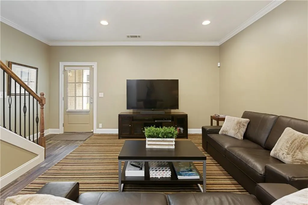6663 Sterling Drive Unit 660, Sandy Springs, Georgia 30328, 3 Bedrooms Bedrooms, ,3 BathroomsBathrooms,Residential,Sold,6663 Sterling Drive Unit 660,6979986
