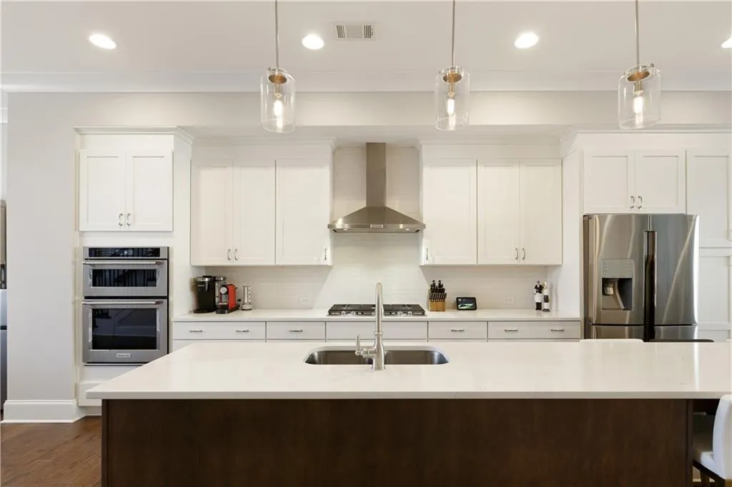 6663 Sterling Drive Unit 660, Sandy Springs, Georgia 30328, 3 Bedrooms Bedrooms, ,3 BathroomsBathrooms,Residential,Sold,6663 Sterling Drive Unit 660,6979986