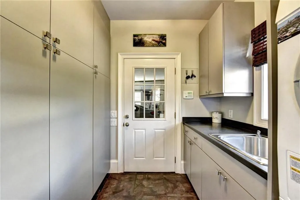 130 Spalding Creek Court, Atlanta, Georgia 30350, 4 Bedrooms Bedrooms, ,5 BathroomsBathrooms,Residential,Sold,130 Spalding Creek Court,5806992