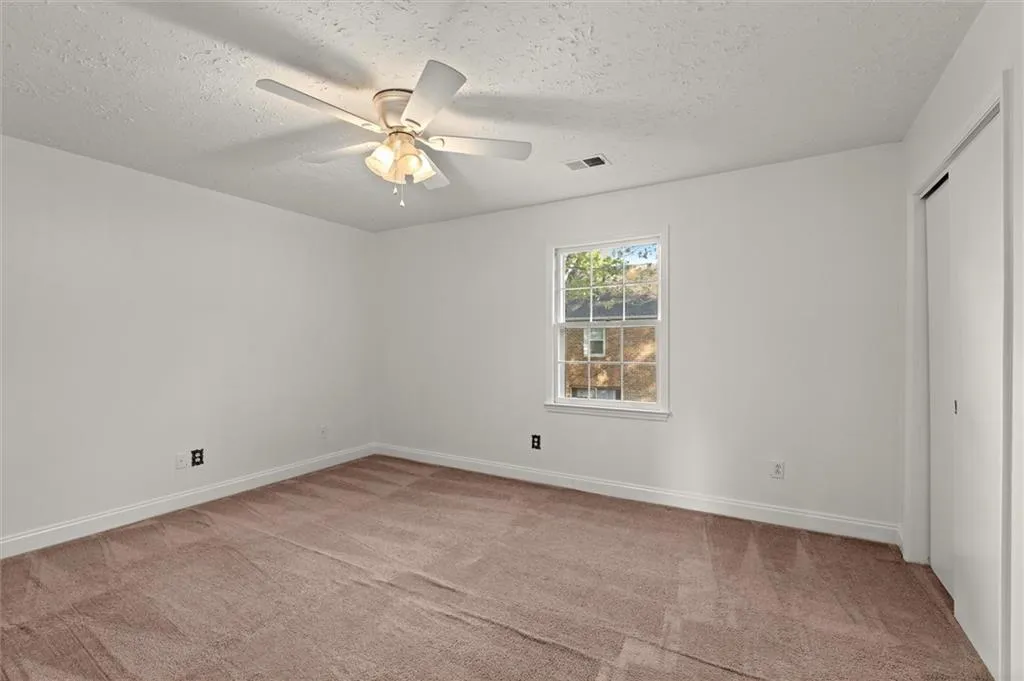 6700 Roswell Road Unit 20d, Sandy Springs, Georgia 30328, 2 Bedrooms Bedrooms, ,1 BathroomBathrooms,Residential,Sold,6700 Roswell Road Unit 20d,7556804