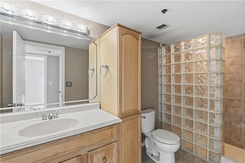 2870 Pharr Court South Nw Unit 2506, Atlanta, Georgia 30305, 2 Bedrooms Bedrooms, 0 ,2 BathroomsBathrooms,Residential,For Sale,2870 Pharr Court South Nw Unit 2506,7778170