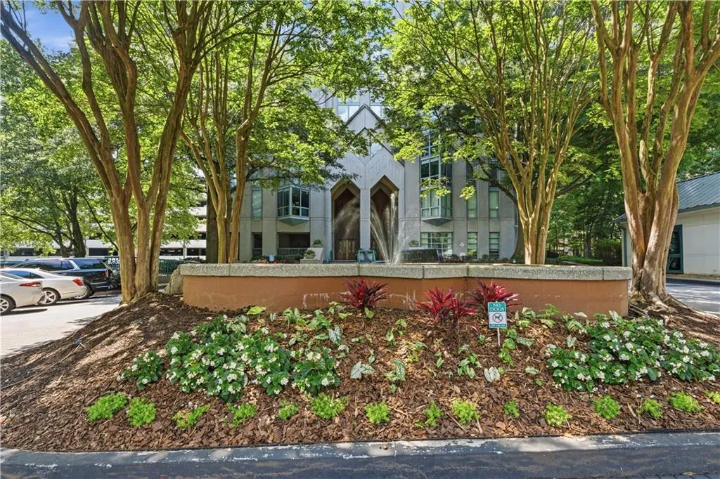 2870 Pharr Court South Nw Unit 2506, Atlanta, Georgia 30305, 2 Bedrooms Bedrooms, 0 ,2 BathroomsBathrooms,Residential,For Sale,2870 Pharr Court South Nw Unit 2506,7778170