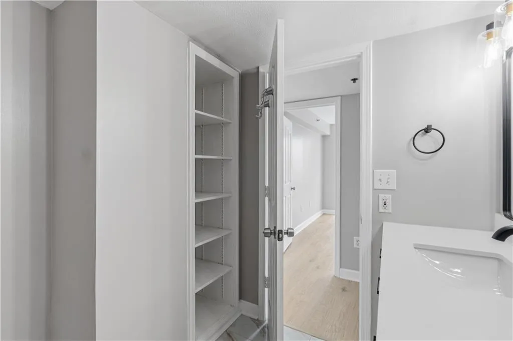 2870 Pharr Court South Nw Unit 2506, Atlanta, Georgia 30305, 2 Bedrooms Bedrooms, 0 ,2 BathroomsBathrooms,Residential,For Sale,2870 Pharr Court South Nw Unit 2506,7778170