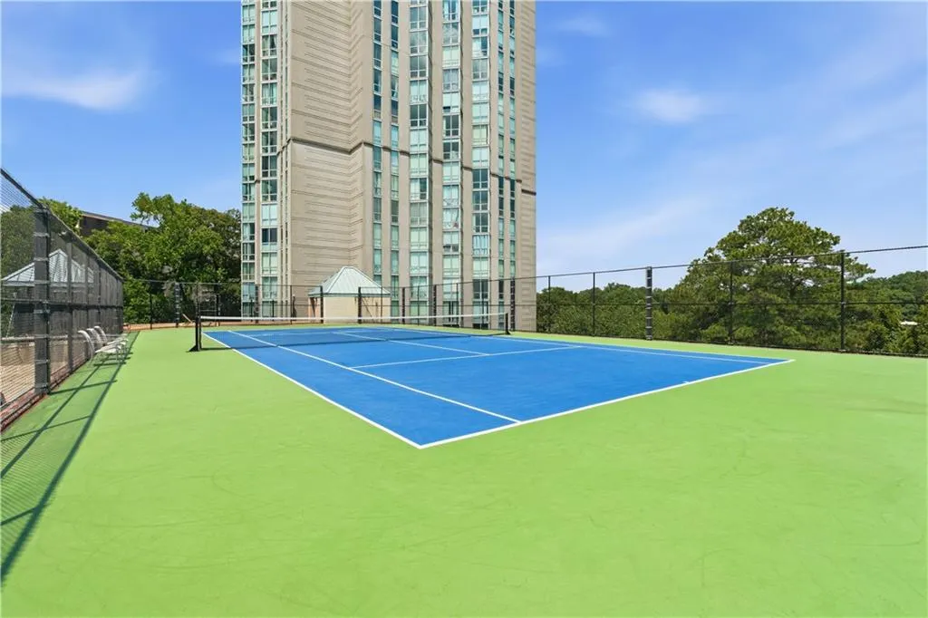 2870 Pharr Court South Nw Unit 2506, Atlanta, Georgia 30305, 2 Bedrooms Bedrooms, 0 ,2 BathroomsBathrooms,Residential,For Sale,2870 Pharr Court South Nw Unit 2506,7778170