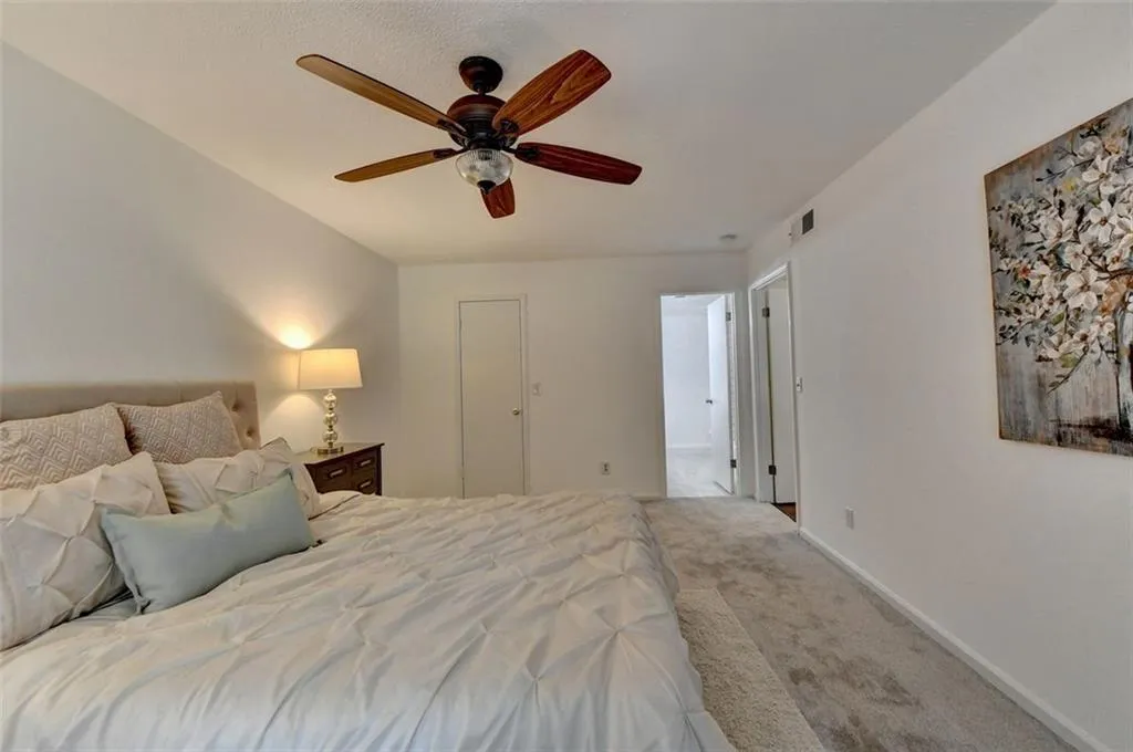 6851 Roswell Road Unit H29, Sandy Springs, Georgia 30328, 2 Bedrooms Bedrooms, ,2 BathroomsBathrooms,Residential,Sold,6851 Roswell Road Unit H29,7253614