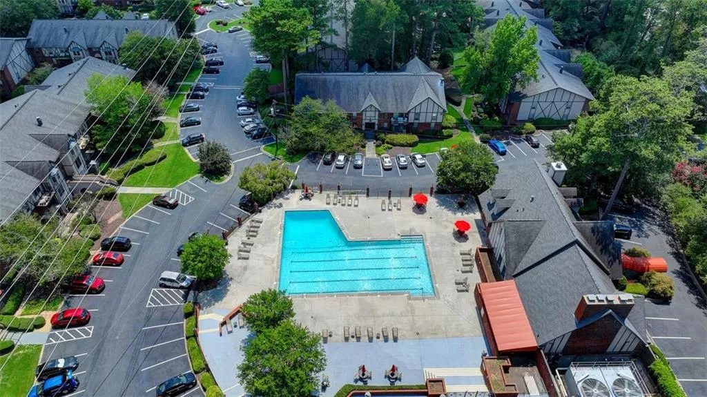6851 Roswell Road Unit H29, Sandy Springs, Georgia 30328, 2 Bedrooms Bedrooms, ,2 BathroomsBathrooms,Residential,Sold,6851 Roswell Road Unit H29,7253614