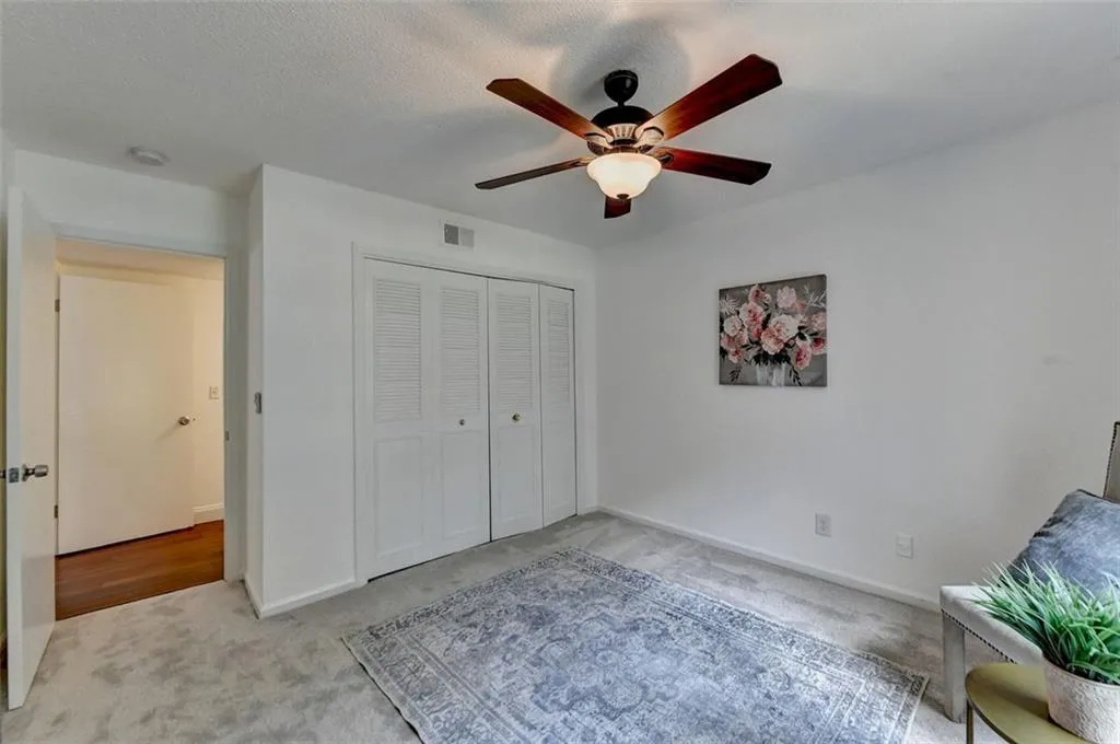6851 Roswell Road Unit H29, Sandy Springs, Georgia 30328, 2 Bedrooms Bedrooms, ,2 BathroomsBathrooms,Residential,Sold,6851 Roswell Road Unit H29,7253614