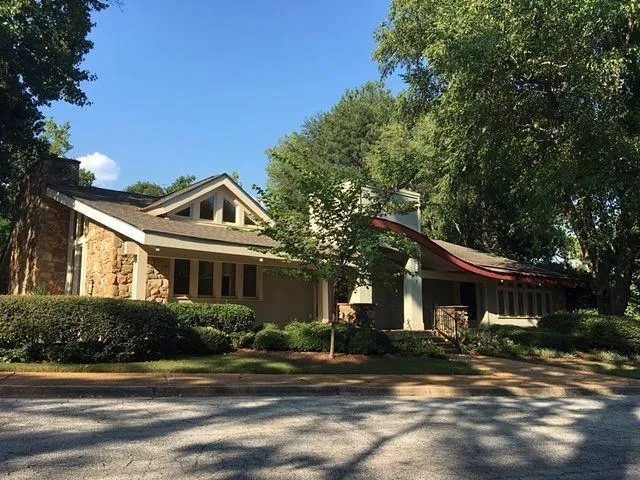 32 Dunwoody Springs Drive Unit 32, Sandy Springs, Georgia 30328, 2 Bedrooms Bedrooms, ,2 BathroomsBathrooms,Residential,Sold,32 Dunwoody Springs Drive Unit 32,5747559