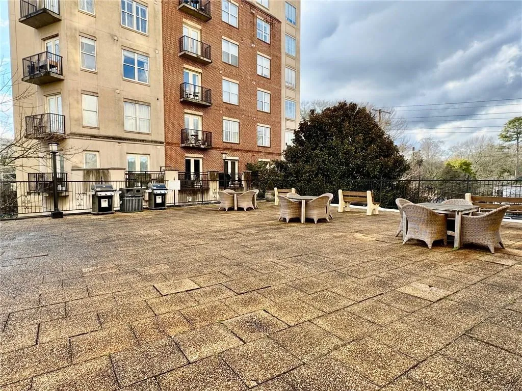 2285 Peachtree Road Ne Unit 1101, Atlanta, Georgia 30309, 1 Bedroom Bedrooms, 0 ,1 BathroomBathrooms,Residential,For Sale,2285 Peachtree Road Ne Unit 1101,7715190