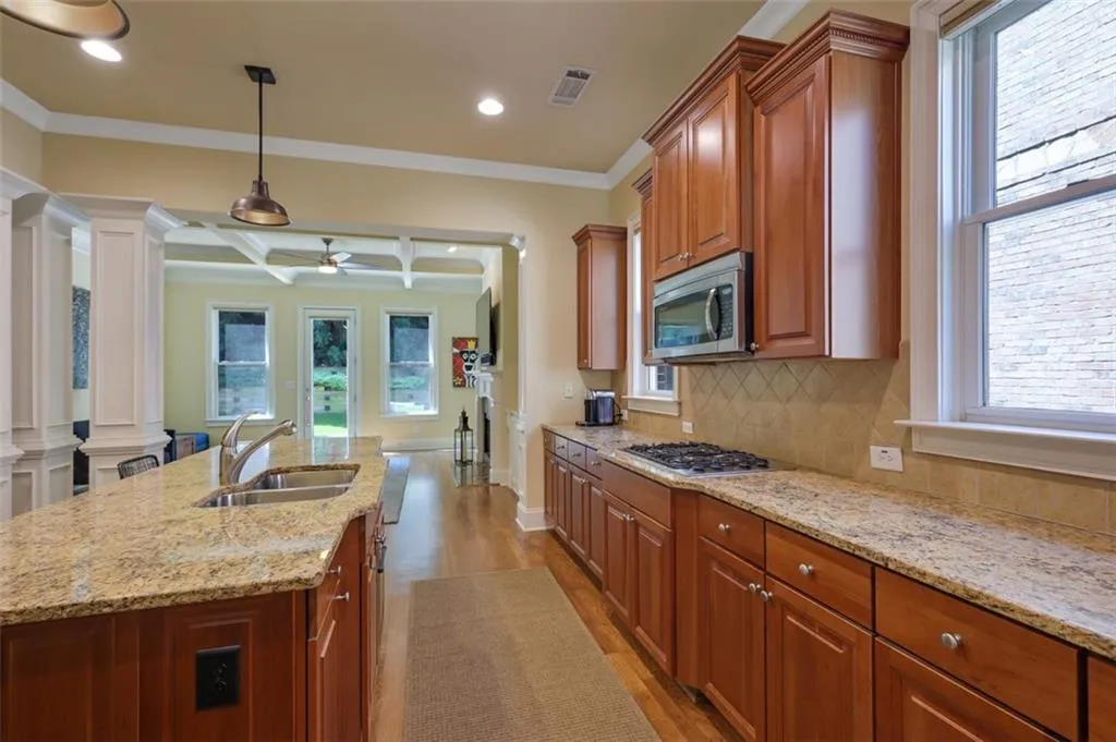213 Mount Vernon Cove, Atlanta, Georgia 30328, 4 Bedrooms Bedrooms, ,4 BathroomsBathrooms,Residential,Sold,213 Mount Vernon Cove,6888312
