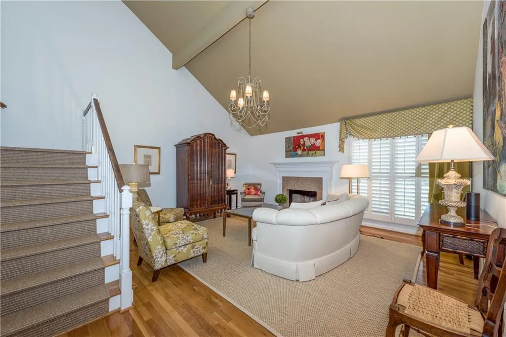 1208 Defoors Court Nw Unit 1208, Atlanta, Georgia 30318, 3 Bedrooms Bedrooms, ,2 BathroomsBathrooms,Residential,Sold,1208 Defoors Court Nw Unit 1208,5797764