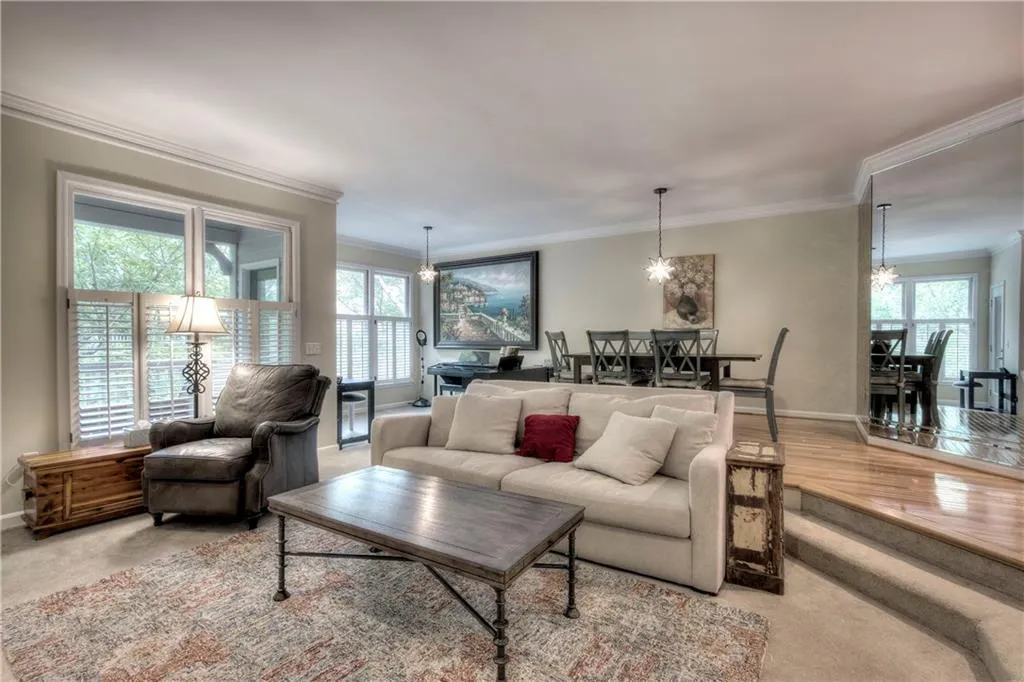 405 Bainbridge Drive Unit 405, Sandy Springs, Georgia 30327, 4 Bedrooms Bedrooms, ,3 BathroomsBathrooms,Residential,Sold,405 Bainbridge Drive Unit 405,5907363