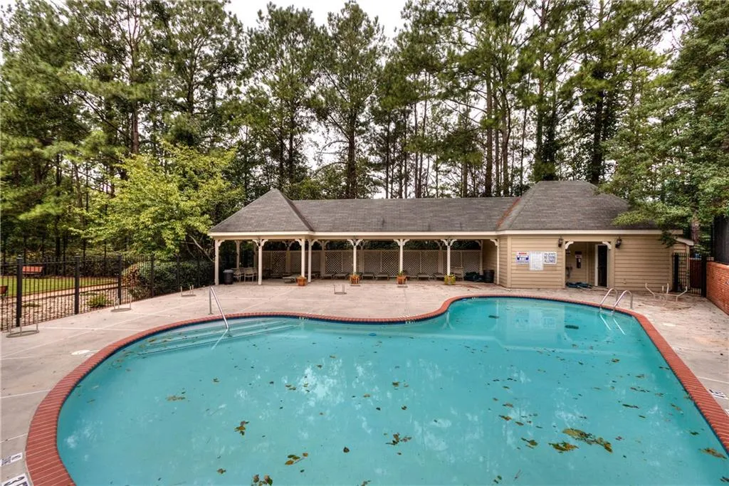 405 Bainbridge Drive Unit 405, Sandy Springs, Georgia 30327, 4 Bedrooms Bedrooms, ,3 BathroomsBathrooms,Residential,Sold,405 Bainbridge Drive Unit 405,5907363