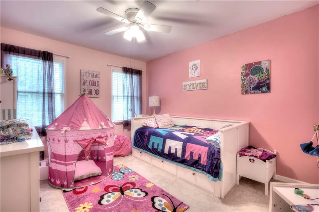 405 Bainbridge Drive Unit 405, Sandy Springs, Georgia 30327, 4 Bedrooms Bedrooms, ,3 BathroomsBathrooms,Residential,Sold,405 Bainbridge Drive Unit 405,5907363