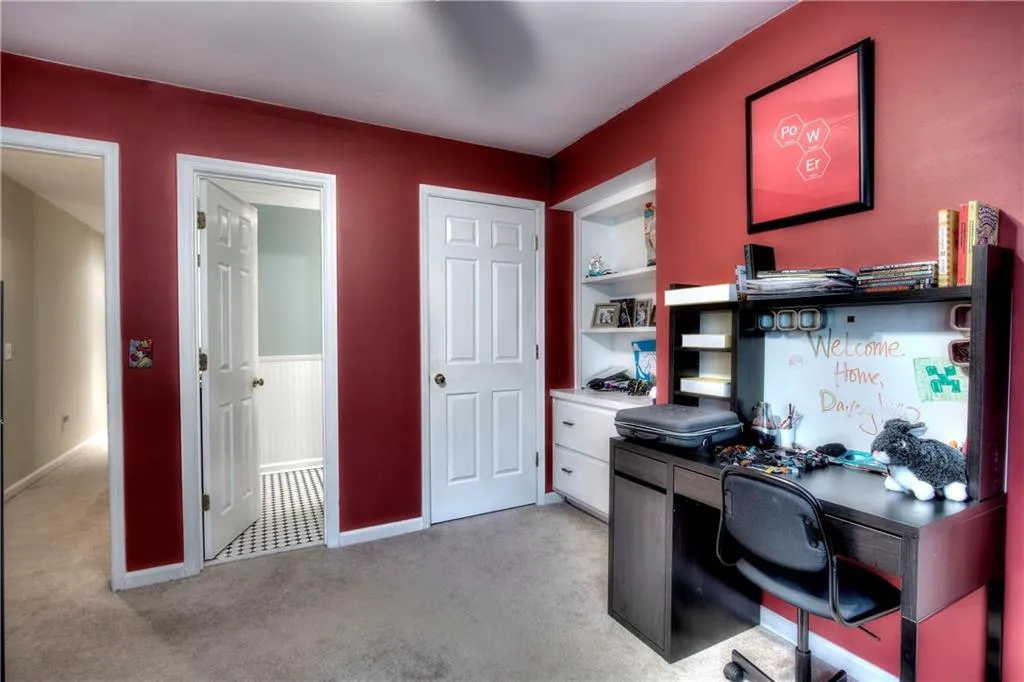 405 Bainbridge Drive Unit 405, Sandy Springs, Georgia 30327, 4 Bedrooms Bedrooms, ,3 BathroomsBathrooms,Residential,Sold,405 Bainbridge Drive Unit 405,5907363