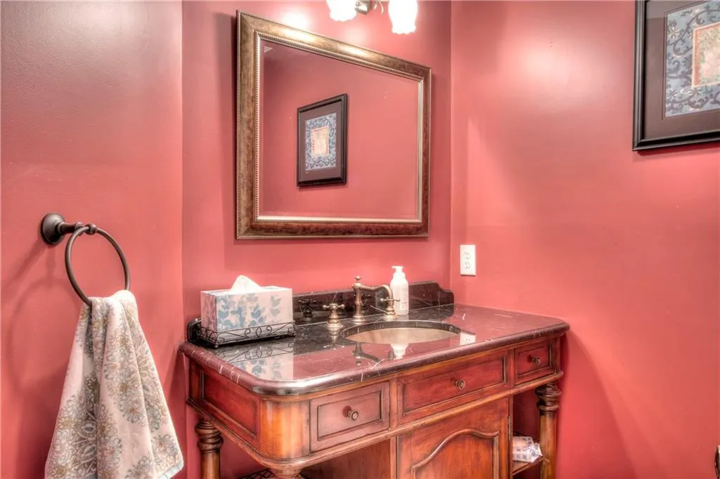 405 Bainbridge Drive Unit 405, Sandy Springs, Georgia 30327, 4 Bedrooms Bedrooms, ,3 BathroomsBathrooms,Residential,Sold,405 Bainbridge Drive Unit 405,5907363