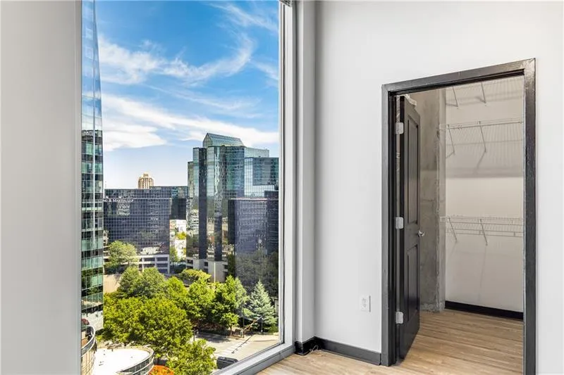 3324 Peachtree Road Ne Unit 1419, Atlanta, Georgia 30326, 2 Bedrooms Bedrooms, ,2 BathroomsBathrooms,Residential,For Sale,3324 Peachtree Road Ne Unit 1419,7659260