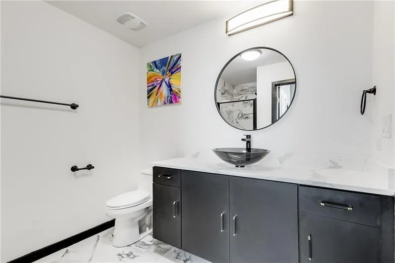 3324 Peachtree Road Ne Unit 1419, Atlanta, Georgia 30326, 2 Bedrooms Bedrooms, ,2 BathroomsBathrooms,Residential,For Sale,3324 Peachtree Road Ne Unit 1419,7659260