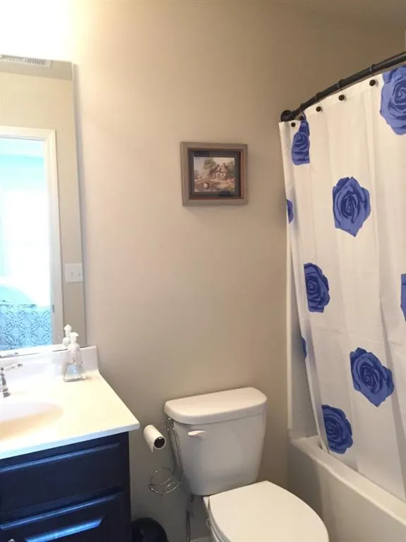 7445 Highland Bluff Unit 0, Sandy Springs, Georgia 30328, 3 Bedrooms Bedrooms, ,3 BathroomsBathrooms,Residential,Sold,7445 Highland Bluff Unit 0,5717382