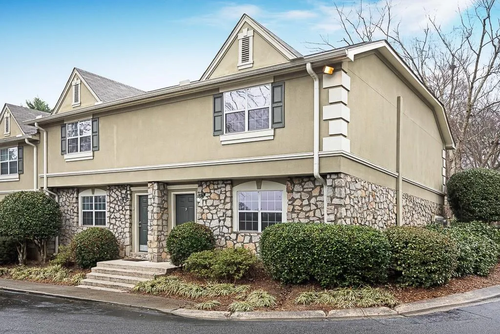 6900 Roswell Road Unit F12, Atlanta, Georgia 30328, 2 Bedrooms Bedrooms, ,2 BathroomsBathrooms,Residential,Sold,6900 Roswell Road Unit F12,6508480