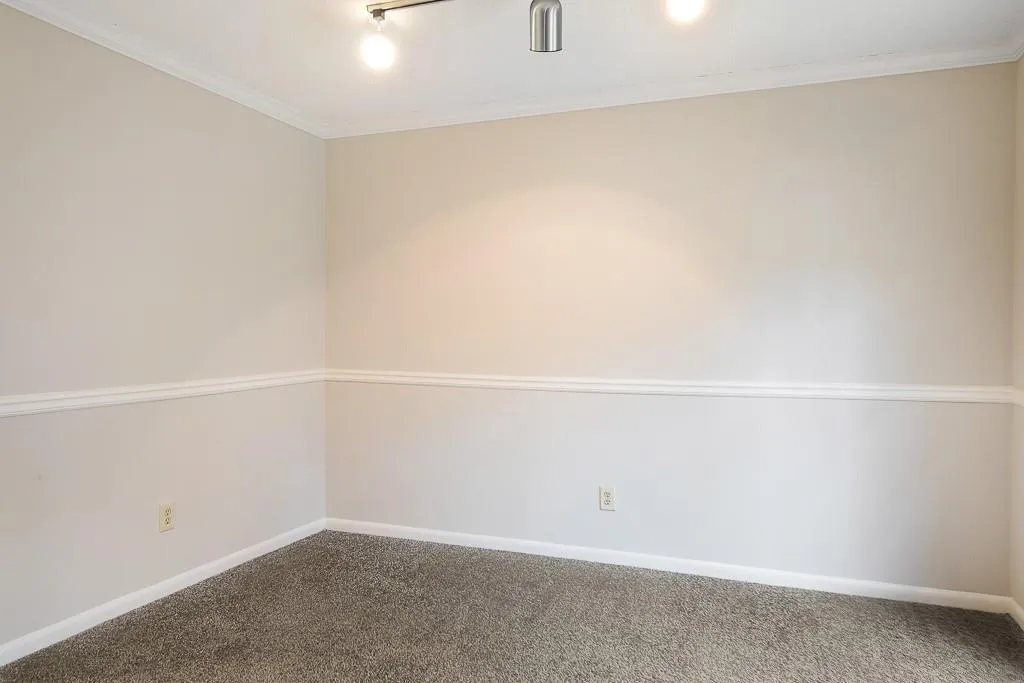 6900 Roswell Road Unit F12, Atlanta, Georgia 30328, 2 Bedrooms Bedrooms, ,2 BathroomsBathrooms,Residential,Sold,6900 Roswell Road Unit F12,6508480