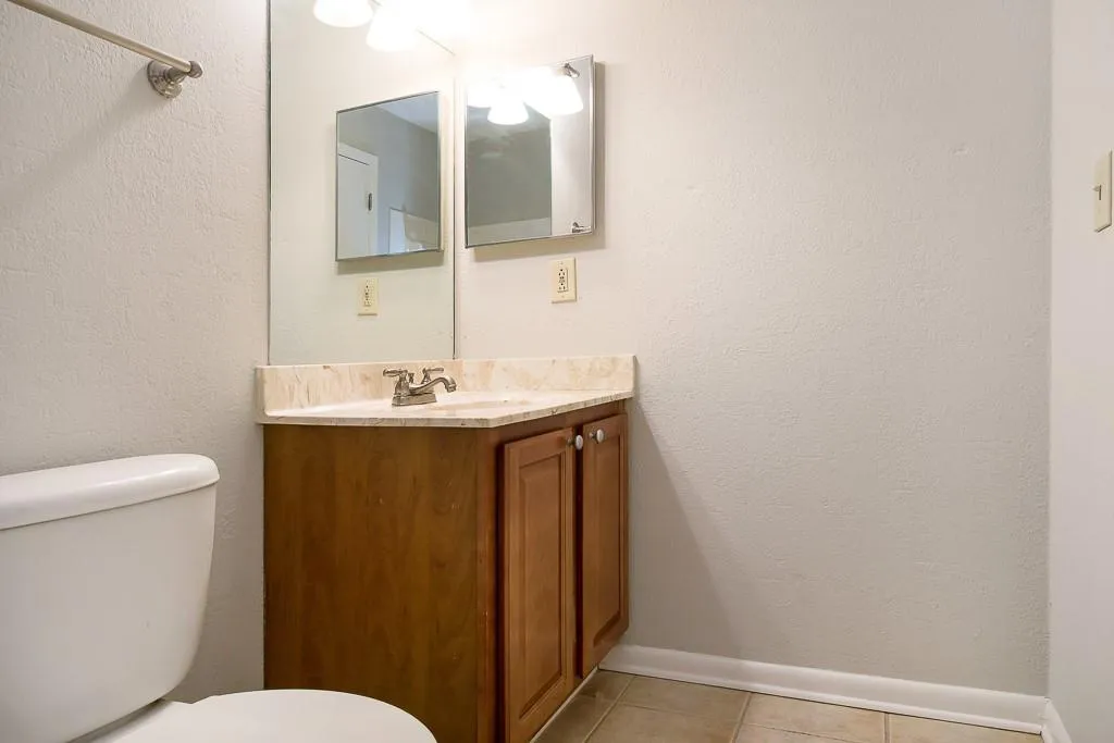 6900 Roswell Road Unit F12, Atlanta, Georgia 30328, 2 Bedrooms Bedrooms, ,2 BathroomsBathrooms,Residential,Sold,6900 Roswell Road Unit F12,6508480