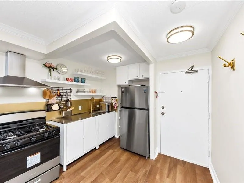 2285 Peachtree Road Ne Unit 803, Atlanta, Georgia 30309, 1 Bedroom Bedrooms, 0 ,1 BathroomBathrooms,Residential,For Sale,2285 Peachtree Road Ne Unit 803,7732482