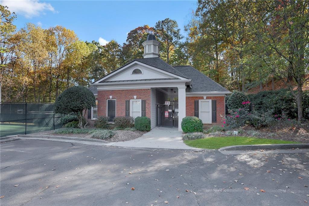 260 Trowbridge Road, Sandy Springs, Georgia 30350, 5 Bedrooms Bedrooms, ,4 BathroomsBathrooms,Residential,Sold,260 Trowbridge Road,7301244