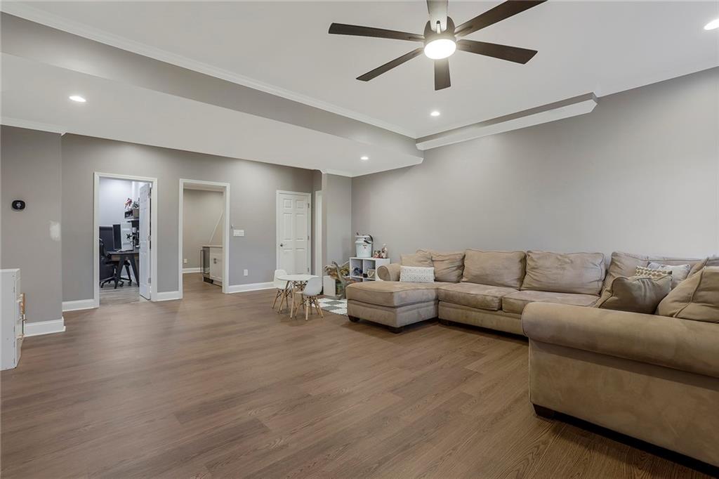 260 Trowbridge Road, Sandy Springs, Georgia 30350, 5 Bedrooms Bedrooms, ,4 BathroomsBathrooms,Residential,Sold,260 Trowbridge Road,7301244