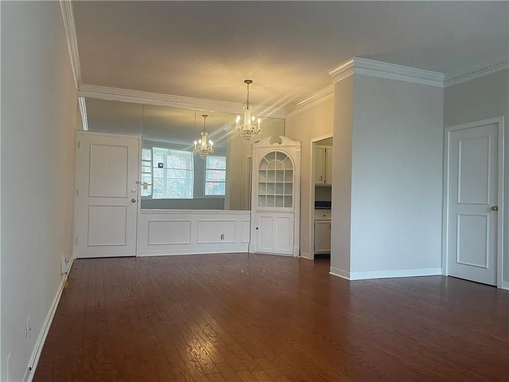 3060 Pharr Court North Nw Unit 123, Atlanta, Georgia 30305, 2 Bedrooms Bedrooms, ,1 BathroomBathrooms,Residential,For Sale,3060 Pharr Court North Nw Unit 123,7671913