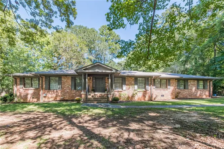 Four side Brick with breathtaking curb appeal
