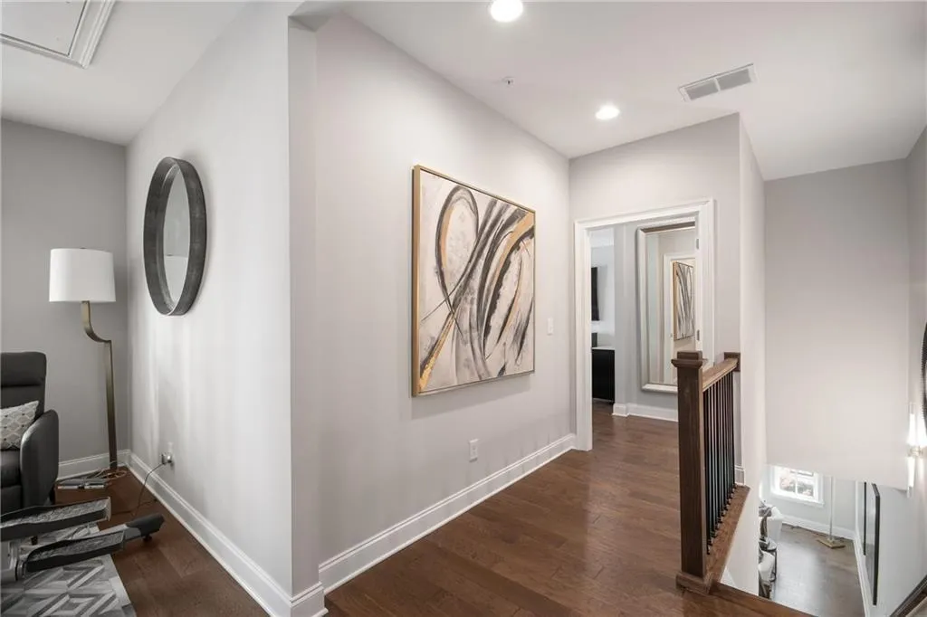 6532 Aria Village, Sandy Springs, Georgia 30328, 3 Bedrooms Bedrooms, ,3 BathroomsBathrooms,Residential,Sold,6532 Aria Village,6960706