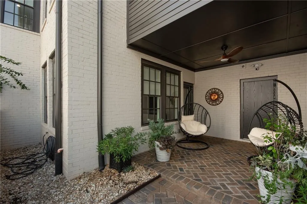 6532 Aria Village, Sandy Springs, Georgia 30328, 3 Bedrooms Bedrooms, ,3 BathroomsBathrooms,Residential,Sold,6532 Aria Village,6960706