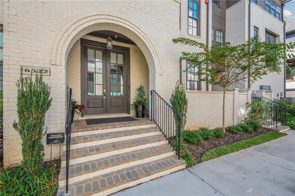 6532 Aria Village, Sandy Springs, Georgia 30328, 3 Bedrooms Bedrooms, ,3 BathroomsBathrooms,Residential,Sold,6532 Aria Village,6960706