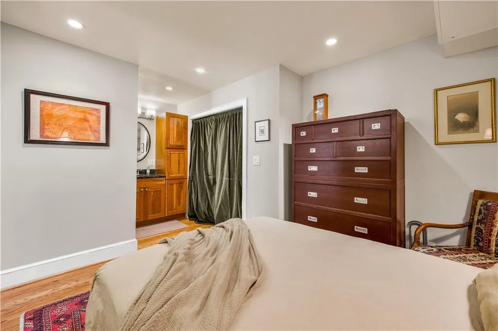 1261 Lavista Road Ne Unit E9, Atlanta, Georgia 30324, 1 Bedroom Bedrooms, ,1 BathroomBathrooms,Residential,For Sale,1261 Lavista Road Ne Unit E9,7541116