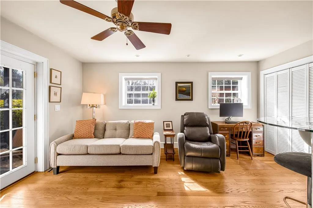 1261 Lavista Road Ne Unit E9, Atlanta, Georgia 30324, 1 Bedroom Bedrooms, ,1 BathroomBathrooms,Residential,For Sale,1261 Lavista Road Ne Unit E9,7541116