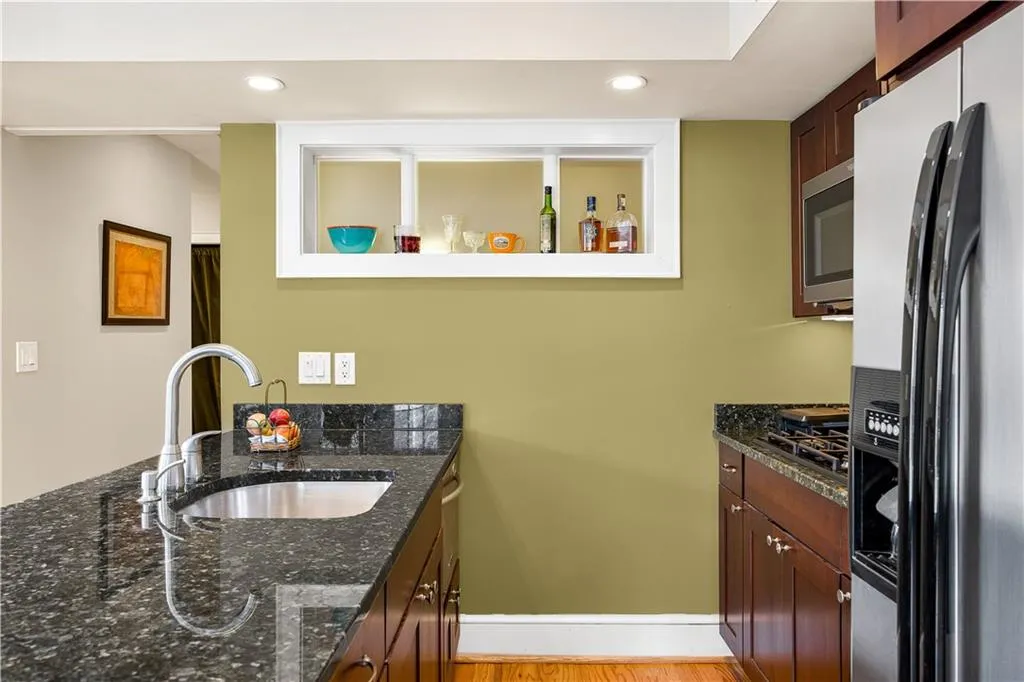 1261 Lavista Road Ne Unit E9, Atlanta, Georgia 30324, 1 Bedroom Bedrooms, ,1 BathroomBathrooms,Residential,For Sale,1261 Lavista Road Ne Unit E9,7541116
