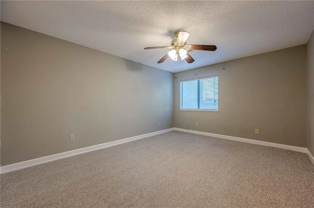 2015 Wingate Way, Atlanta, Georgia 30350, 2 Bedrooms Bedrooms, ,2 BathroomsBathrooms,Residential,Sold,2015 Wingate Way,7677354