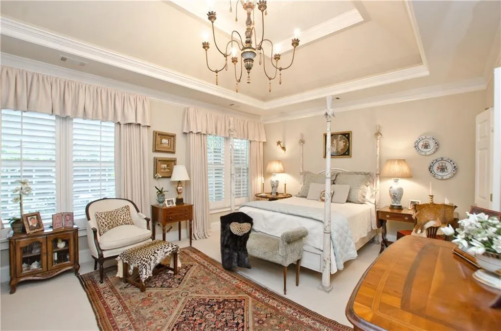 188 Mystic Court, Atlanta, Georgia 30342, 3 Bedrooms Bedrooms, ,3 BathroomsBathrooms,Residential,Sold,188 Mystic Court,7209655